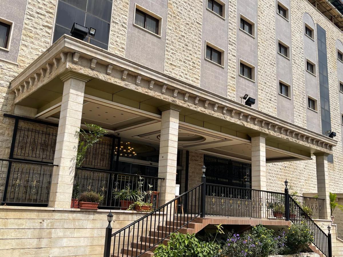 Boulevard Palace Hotel مونروفيا المظهر الخارجي الصورة
