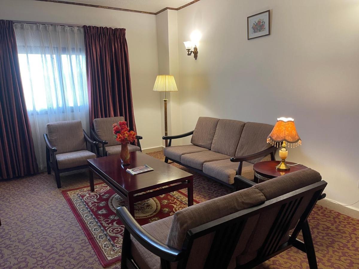 Boulevard Palace Hotel مونروفيا المظهر الخارجي الصورة